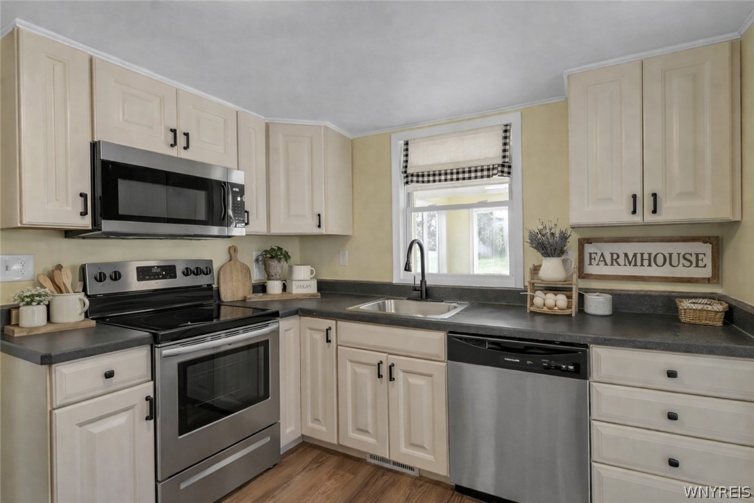 1030 Brant Farnham Road Brant, NY 14081 - Photo 13 of 39