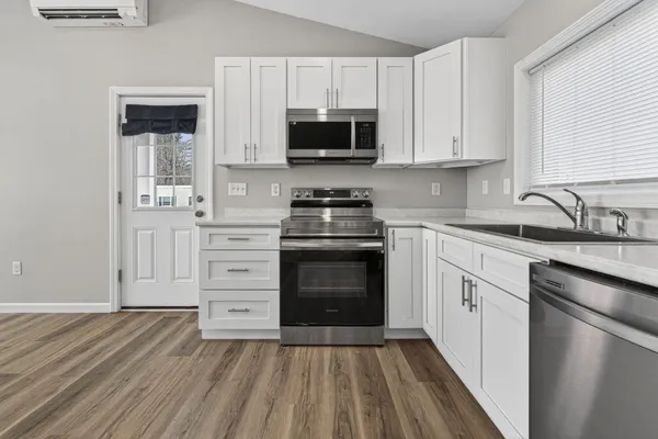 $349,999 | 598 Main Street, Sanford, ME 04083