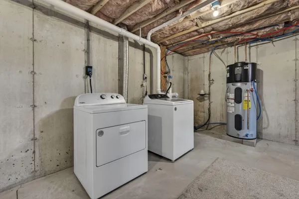 $349,999 | 598 Main Street, Sanford, ME 04083