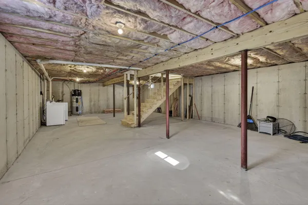 $349,999 | 598 Main Street, Sanford, ME 04083