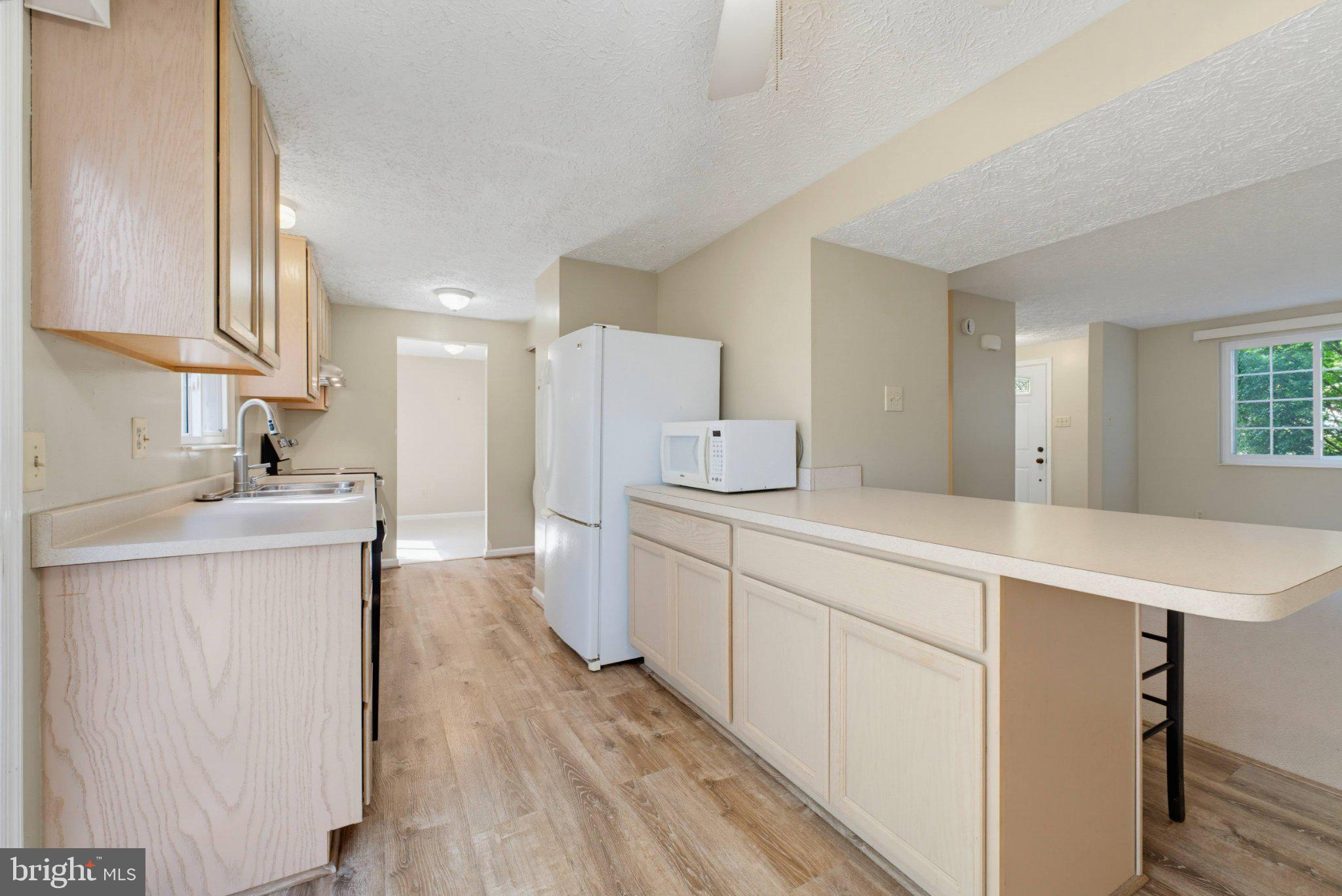 8467 Magic Tree Court Springfield, VA 22153 - Photo 11 of 52 Gallery Image 11
