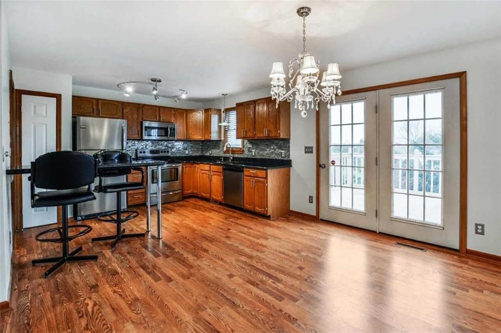 4136 Clendenning Road Gibsonia, PA 15044 - Photo 4 of 19 Gallery Image 4