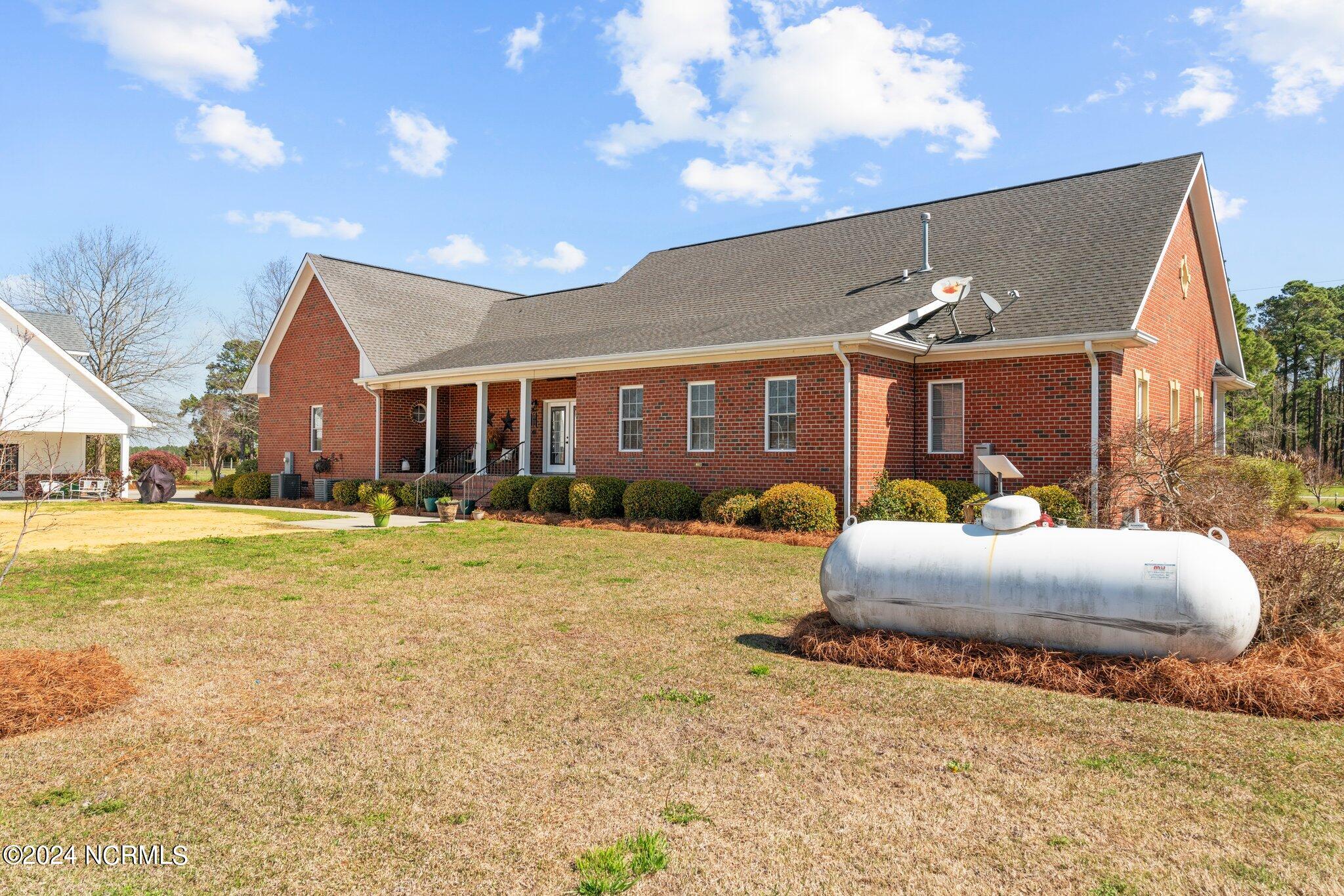 1430 Covington Road Lumberton, NC 28360 - Photo 11 of 49 11-web-or-mls-DSC06222