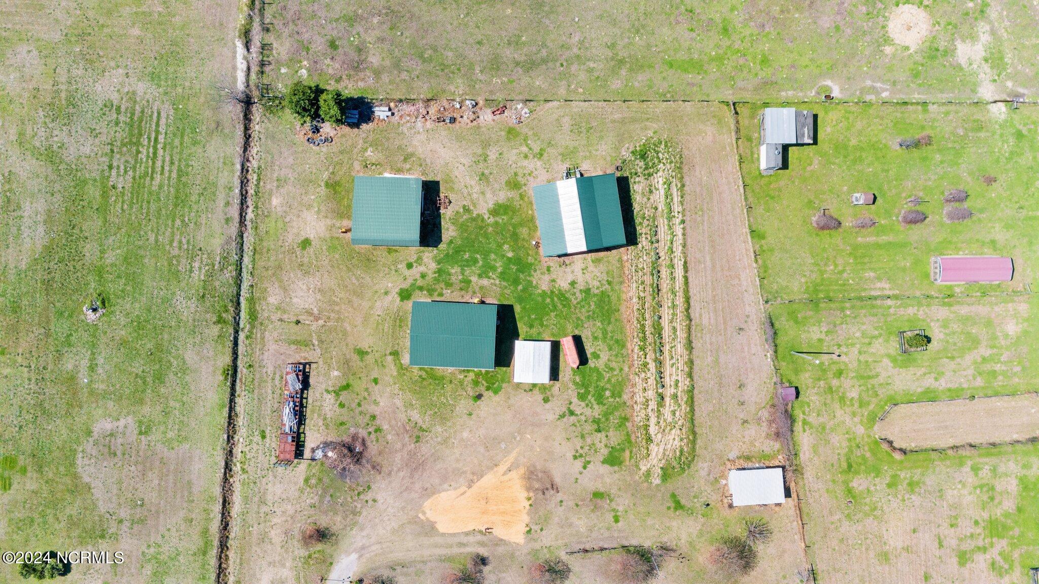 1430 Covington Road Lumberton, NC 28360 - Photo 17 of 49 17-web-or-mls-DJI_20240313124538_0478_D