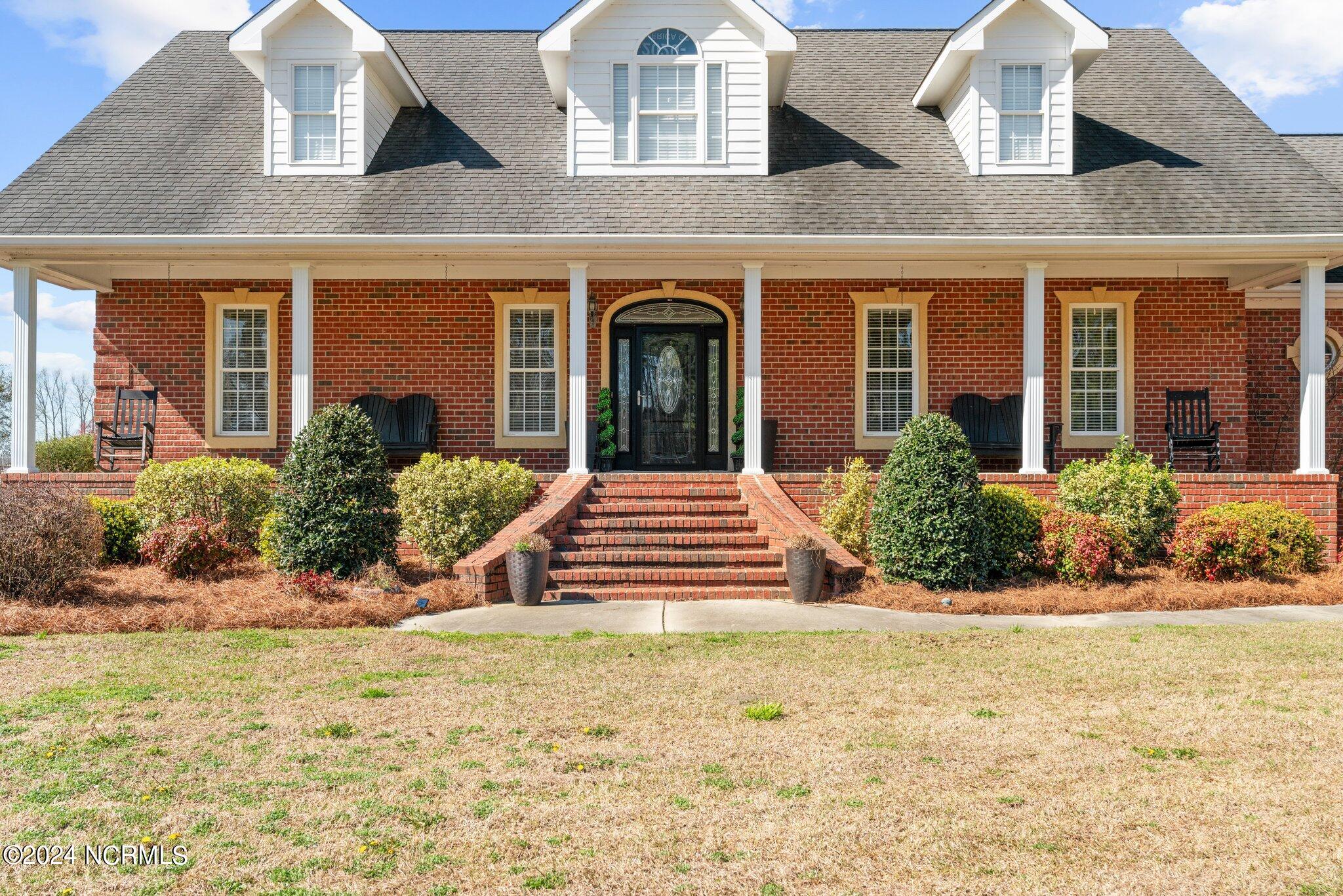 1430 Covington Road Lumberton, NC 28360 - Photo 2 of 49 3-web-or-mls-DSC06210