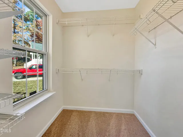 a view of utility room