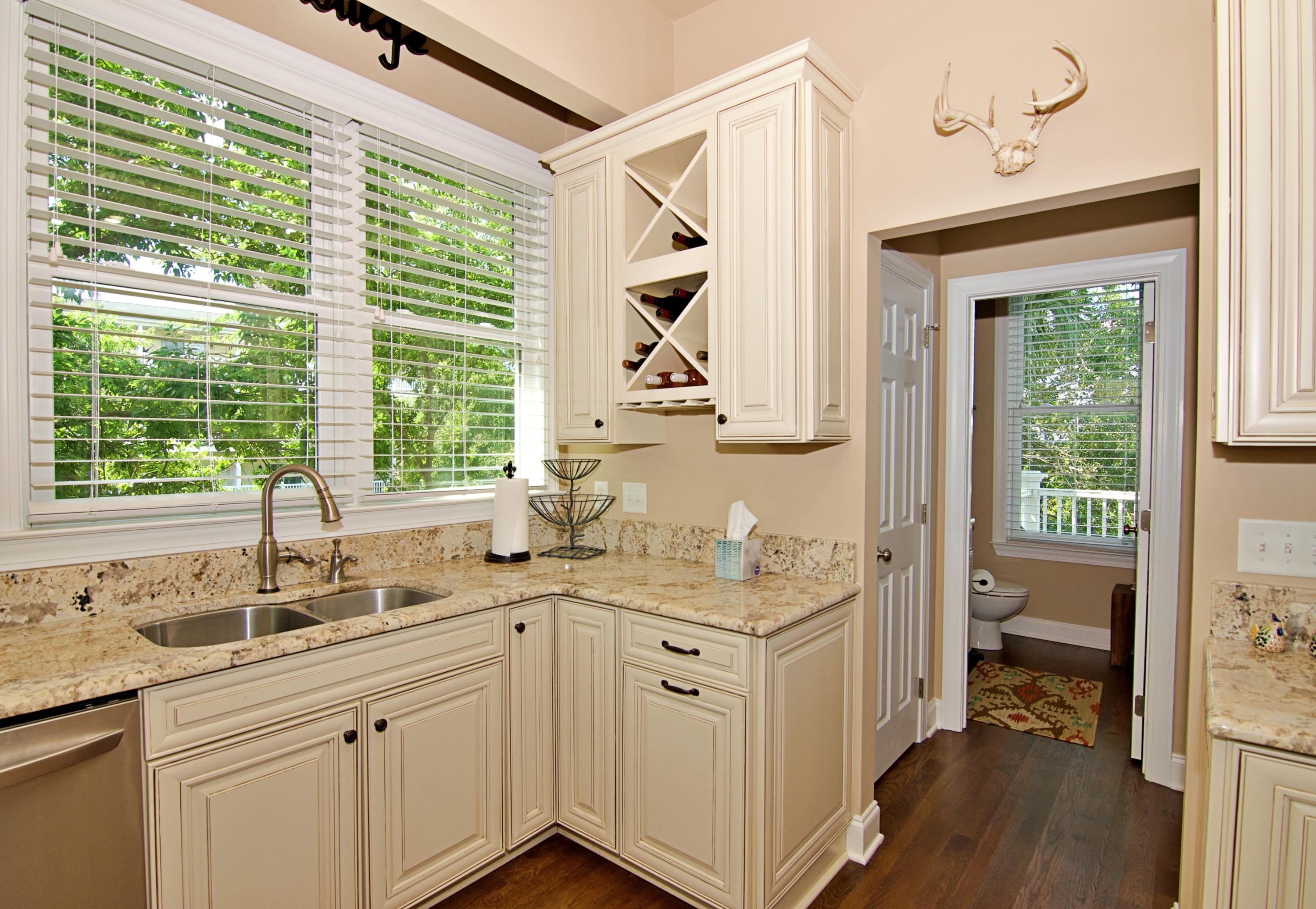 2242 Folly Road, Unit D4 Charleston, SC 29412 - Photo 14 of 67 28