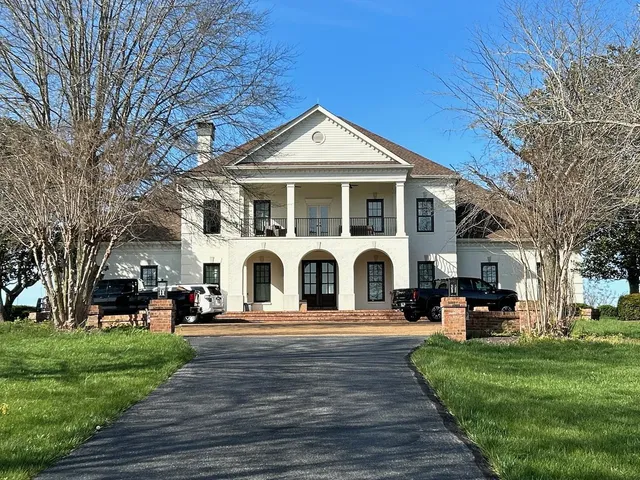 $14,499,000 | 607 Sunnyside Lane, Columbia, TN 38401