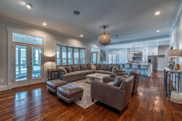 $14,499,000 | 607 Sunnyside Lane, Columbia, TN 38401