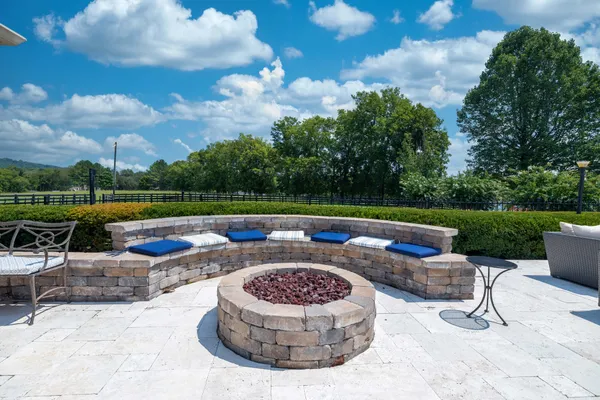 $14,499,000 | 607 Sunnyside Lane, Columbia, TN 38401