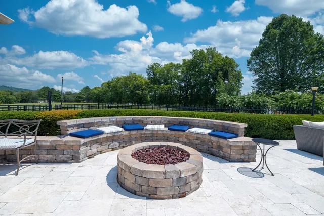 $14,499,000 | 607 Sunnyside Lane, Columbia, TN 38401