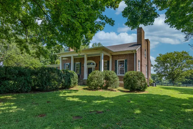 $14,499,000 | 607 Sunnyside Lane, Columbia, TN 38401