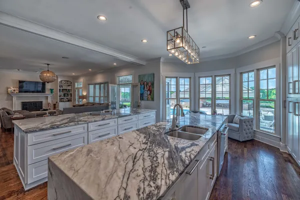 $14,499,000 | 607 Sunnyside Lane, Columbia, TN 38401
