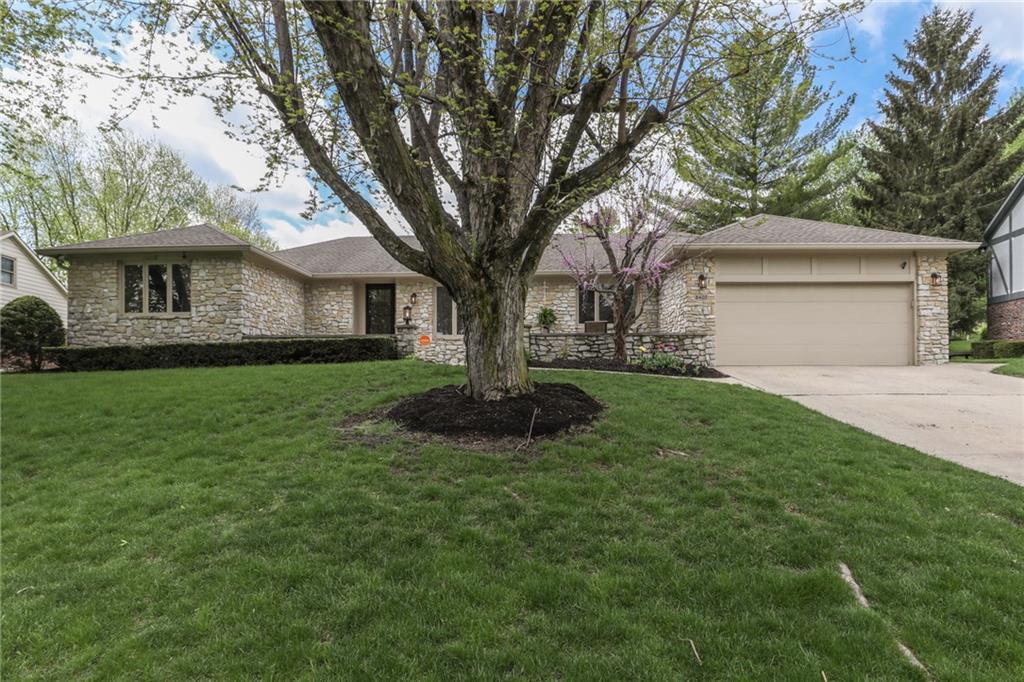 8402 Forward Pass Road Indianapolis, IN 46217 - Photo 2 of 37 Gallery Image 2