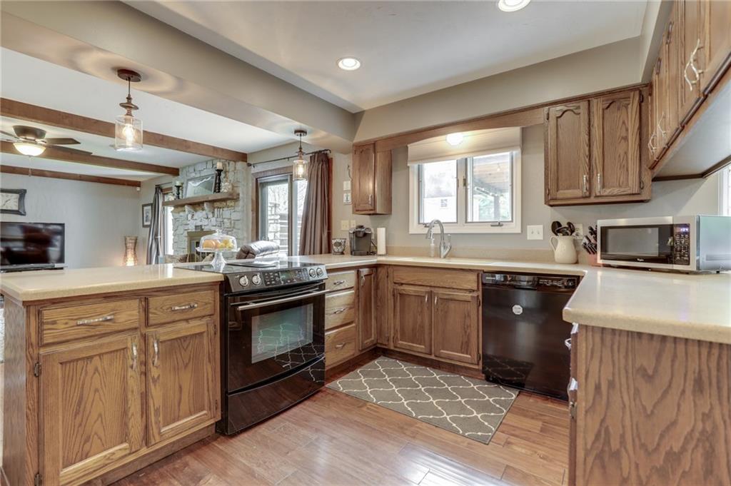 8402 Forward Pass Road Indianapolis, IN 46217 - Photo 13 of 37 Gallery Image 13
