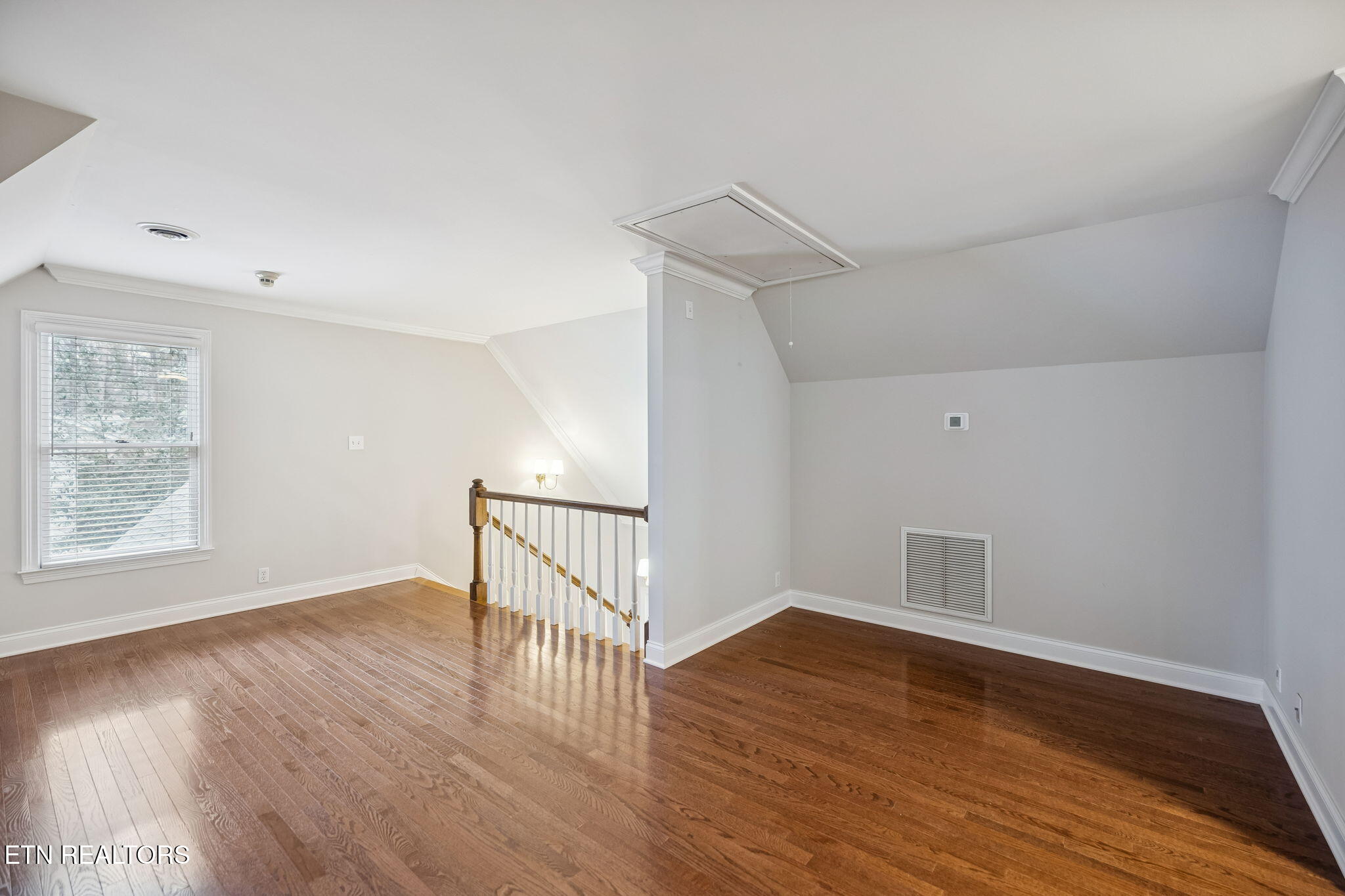 4225 Valencia Road Southwest Knoxville, TN 37919 - Photo 19 of 40 Family Room 2