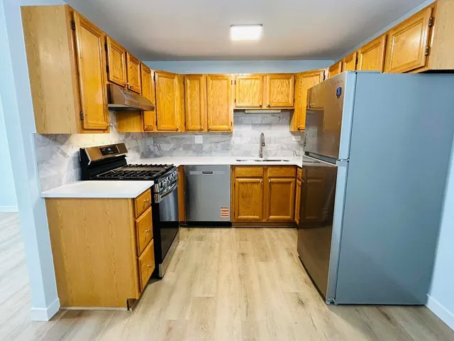 $2,200 | 1336 Wakeby Lane, Unit 1336, Schaumburg, IL 60193