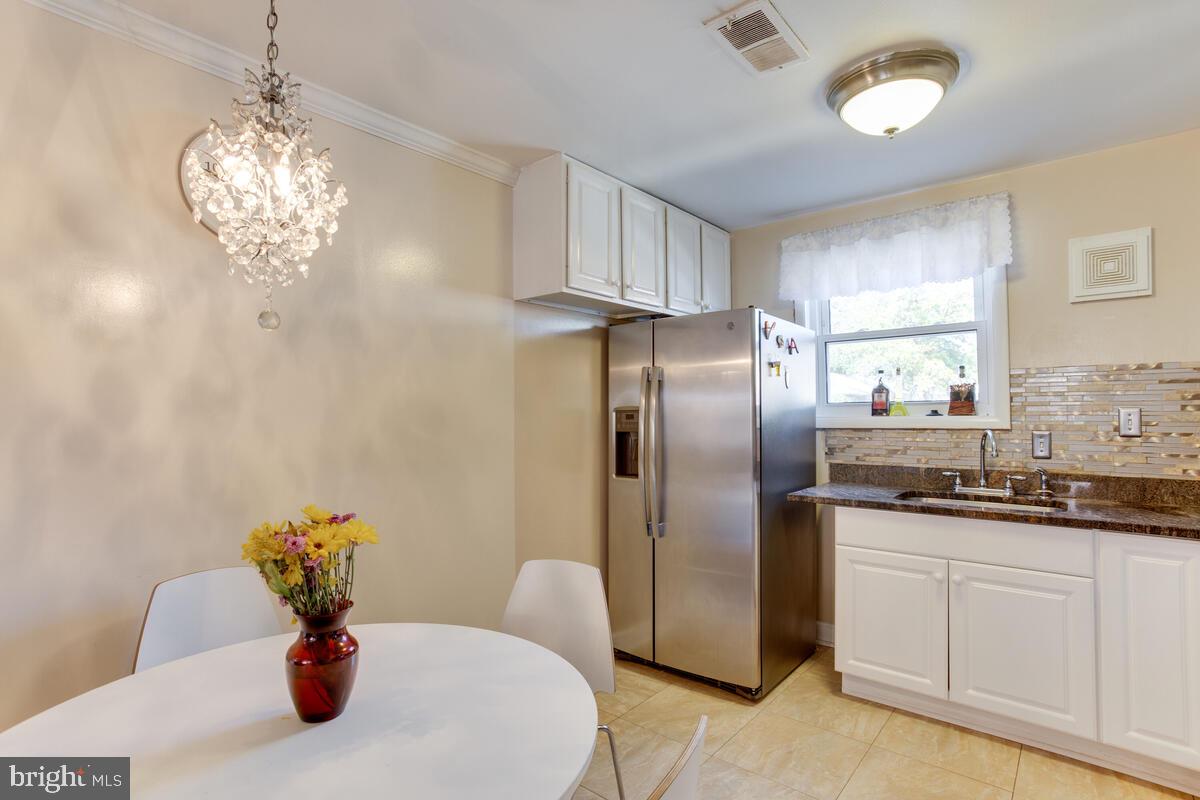 14365 Bel Pre Drive Silver Spring, MD 20906 - Photo 15 of 32