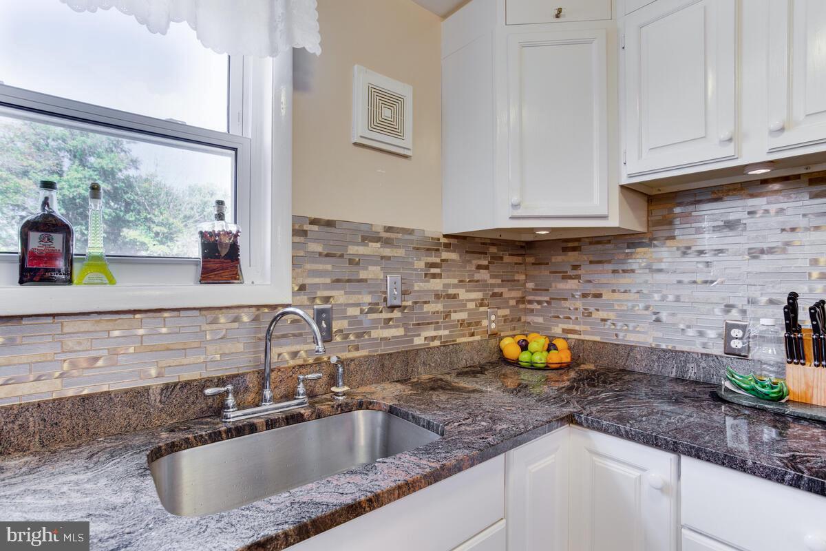 14365 Bel Pre Drive Silver Spring, MD 20906 - Photo 20 of 32