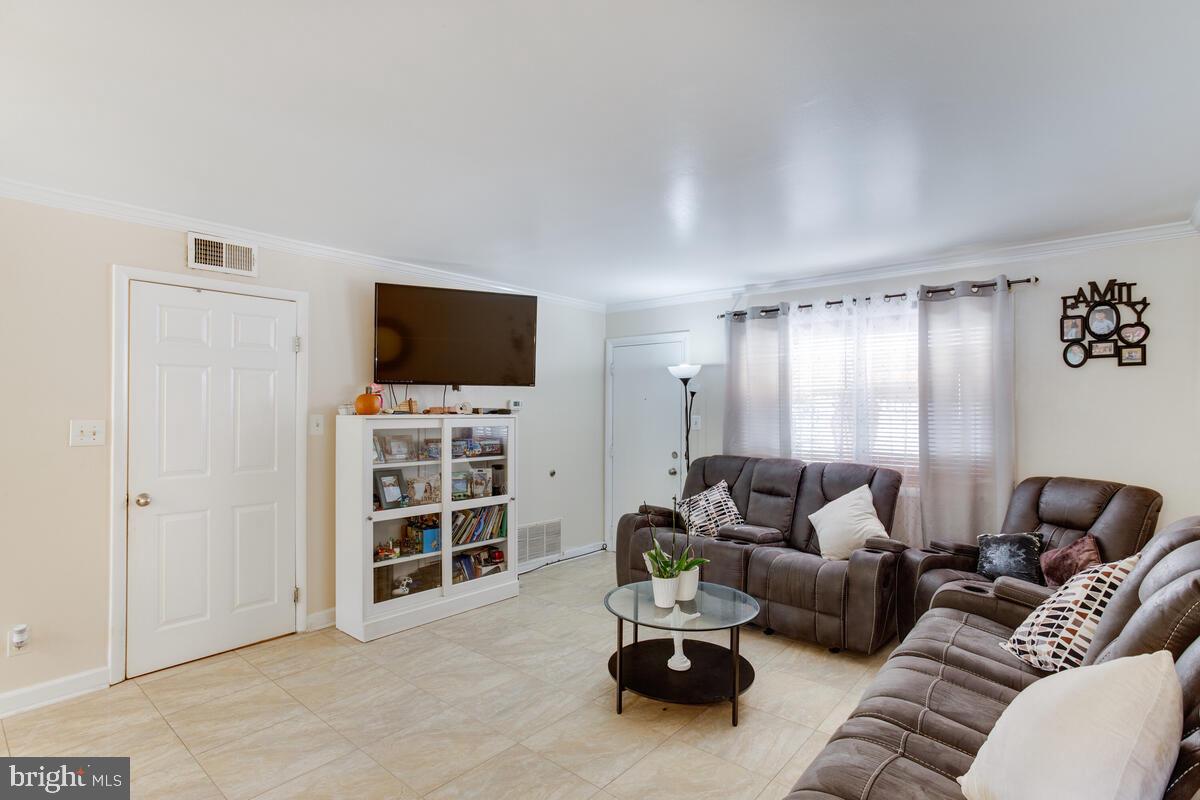 14365 Bel Pre Drive Silver Spring, MD 20906 - Photo 10 of 32