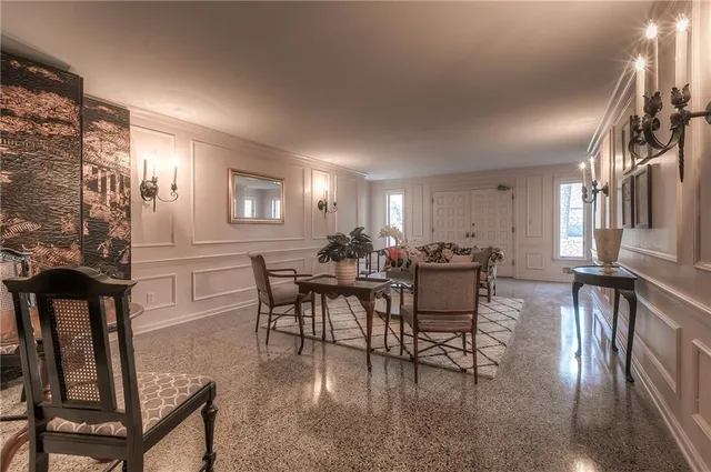 $319,000 | 8361 Somerset Drive, Unit 303, Prairie Village, KS 66207