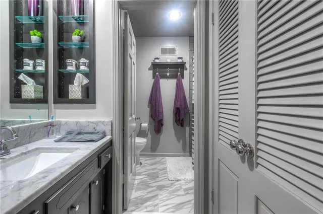 $319,000 | 8361 Somerset Drive, Unit 303, Prairie Village, KS 66207