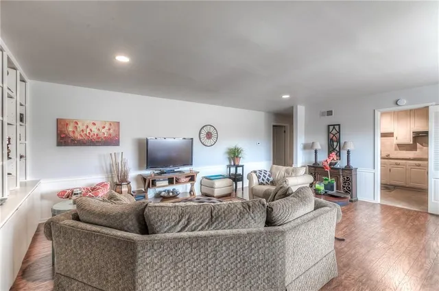 $319,000 | 8361 Somerset Drive, Unit 303, Prairie Village, KS 66207