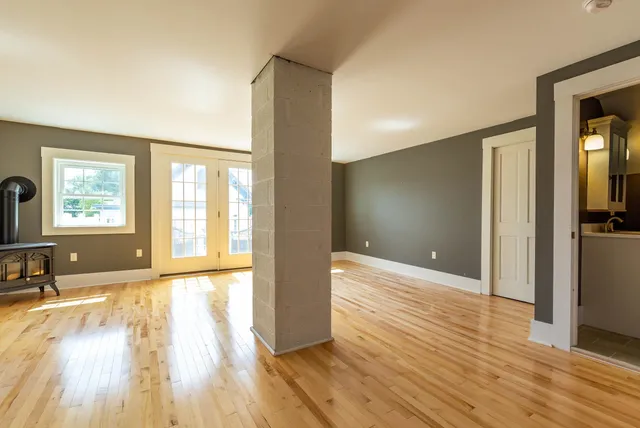 $2,595 | 77 Centre Street, Concord, NH 03301