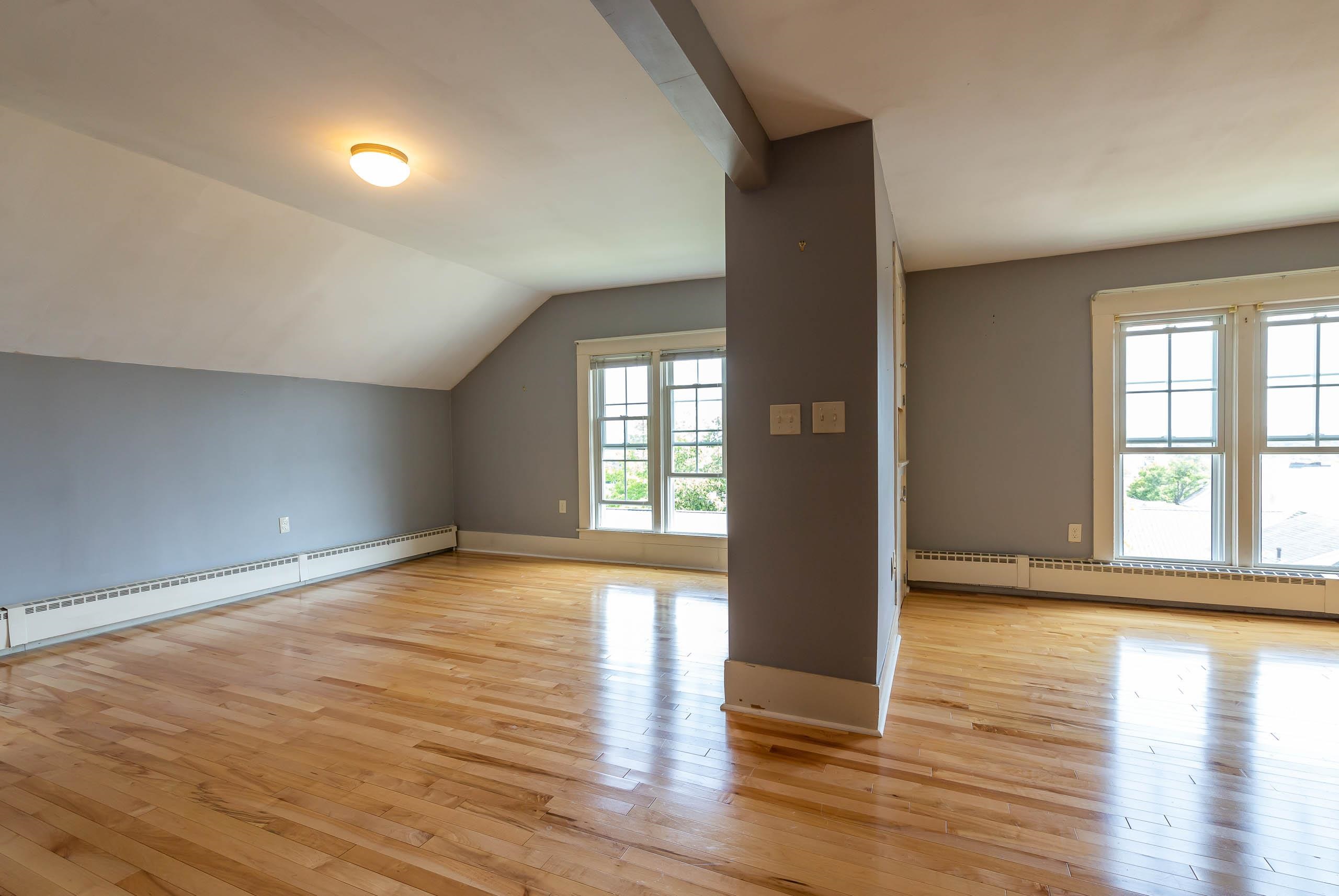 77 Centre Street Concord, NH 03301 - Photo 8 of 27