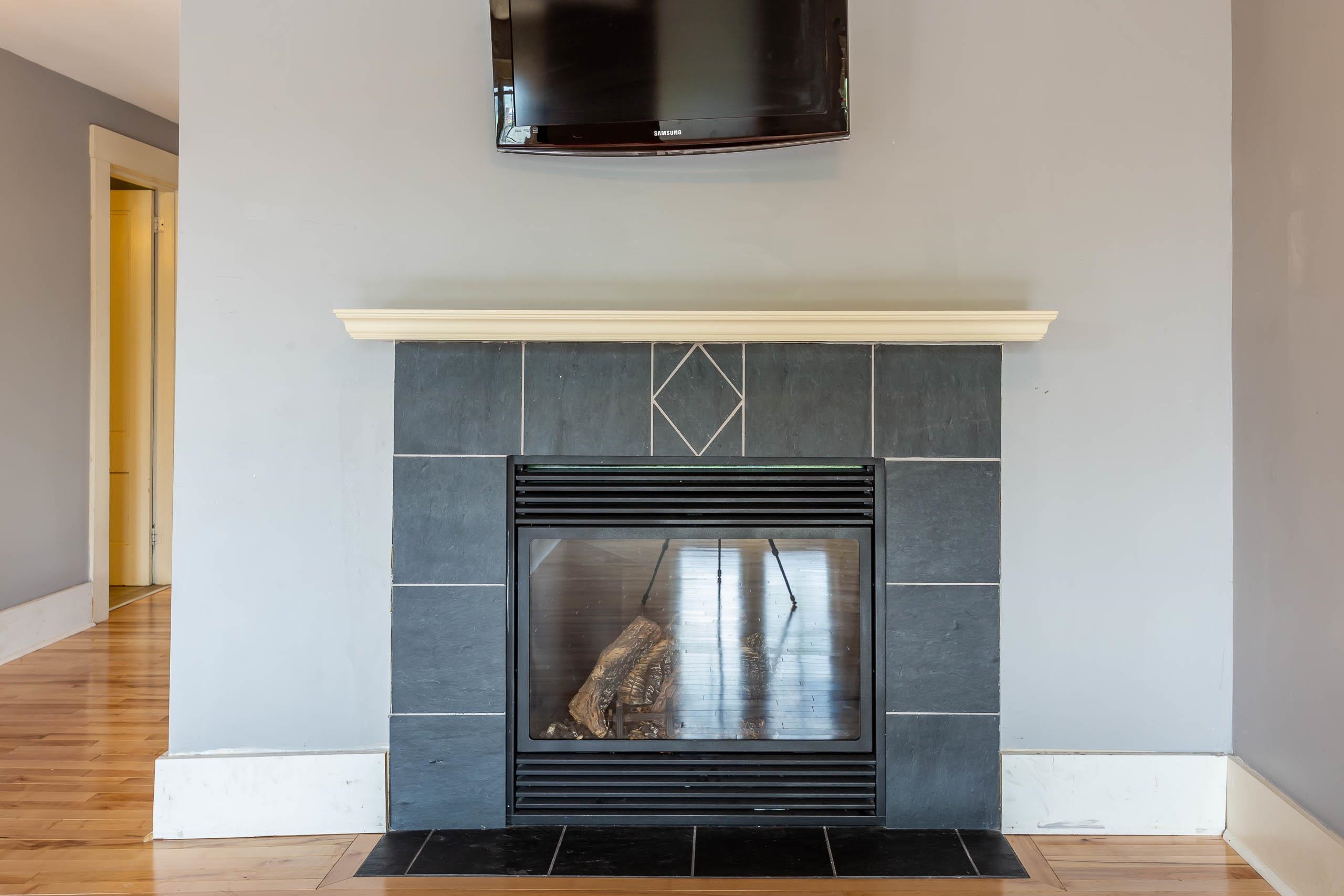 77 Centre Street Concord, NH 03301 - Photo 9 of 27