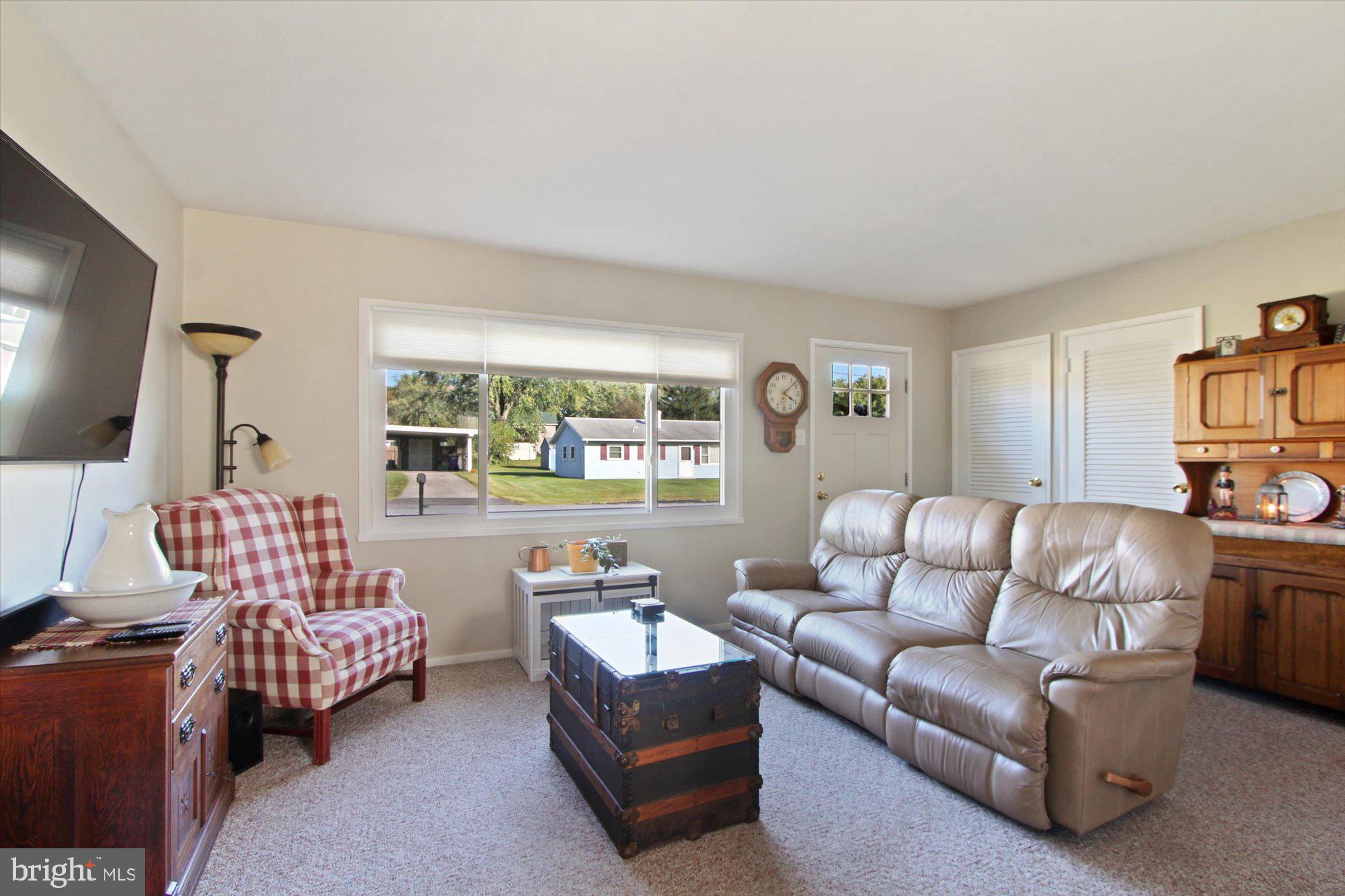 2465 Dunbar Road York, PA 17408 - Photo 6 of 28