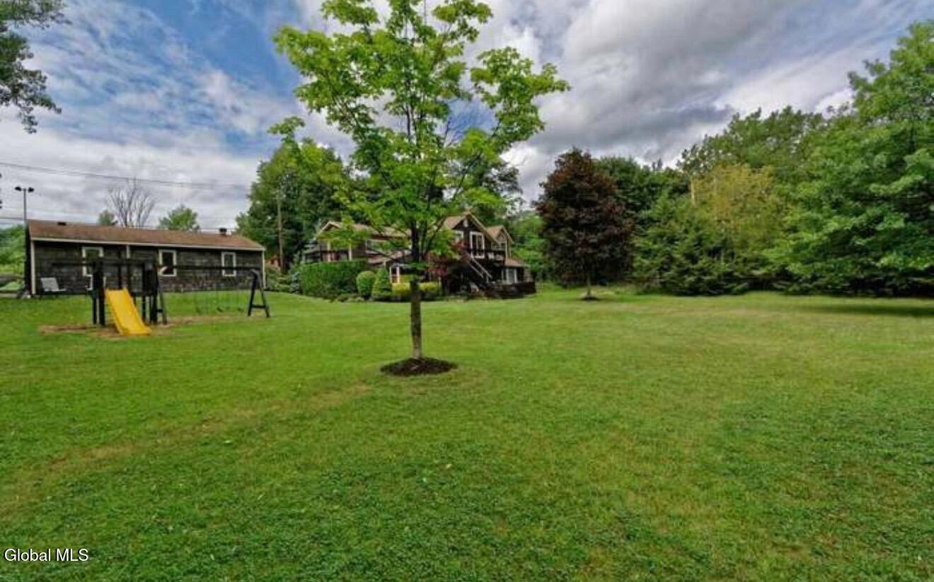 1129 Berne-Altamont Road Guilderland, NY 12009 - Photo 5 of 37 IMG_0272