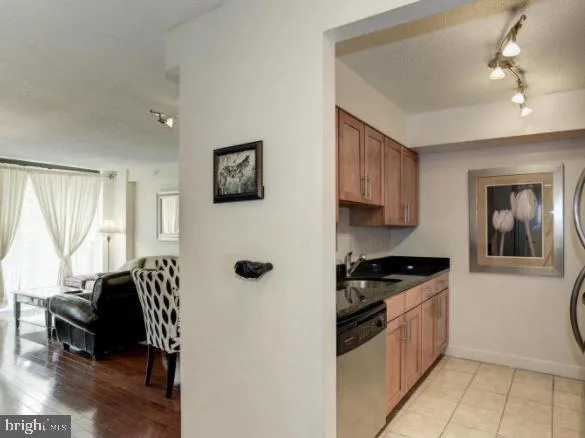 $2,200 | 3401 38th Street Northwest, Unit 203, Washington, DC 20016