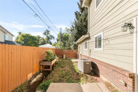 a view of a back yard of the house