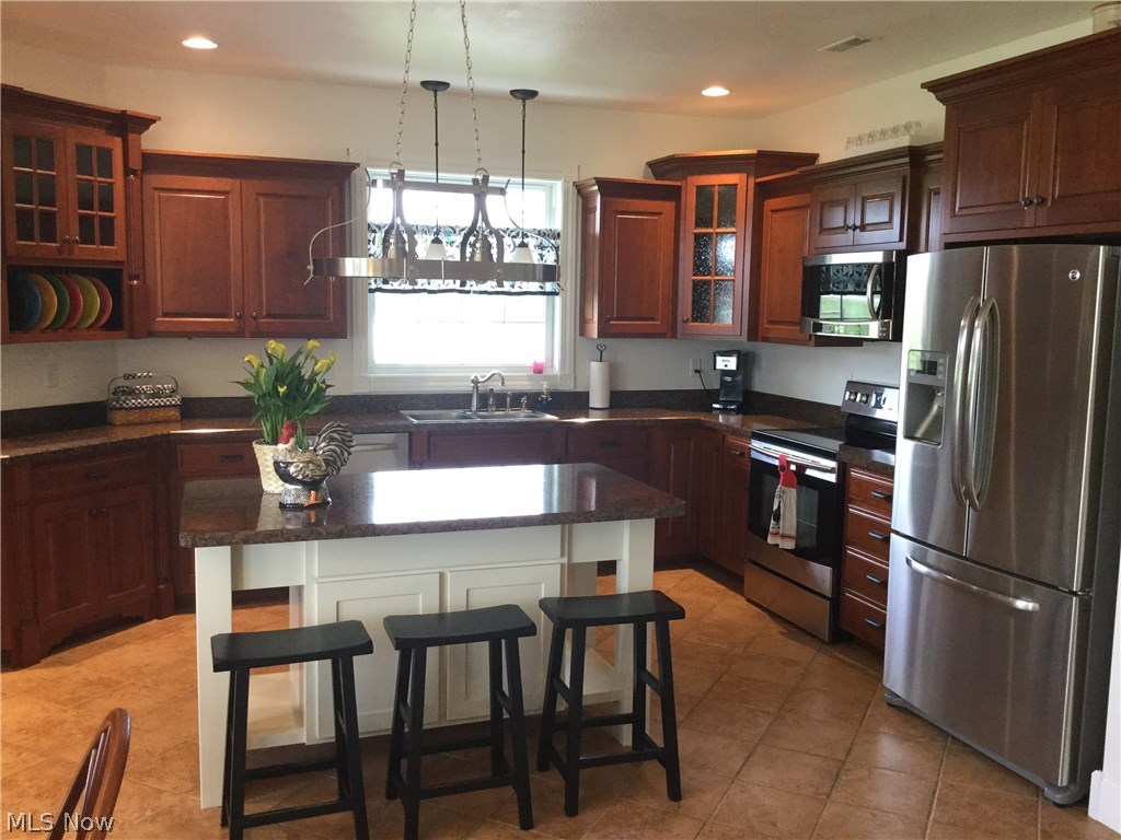 37825 Harry's Ridge Road Barnesville, OH 43713 - Photo 6 of 30 Gallery Image 6