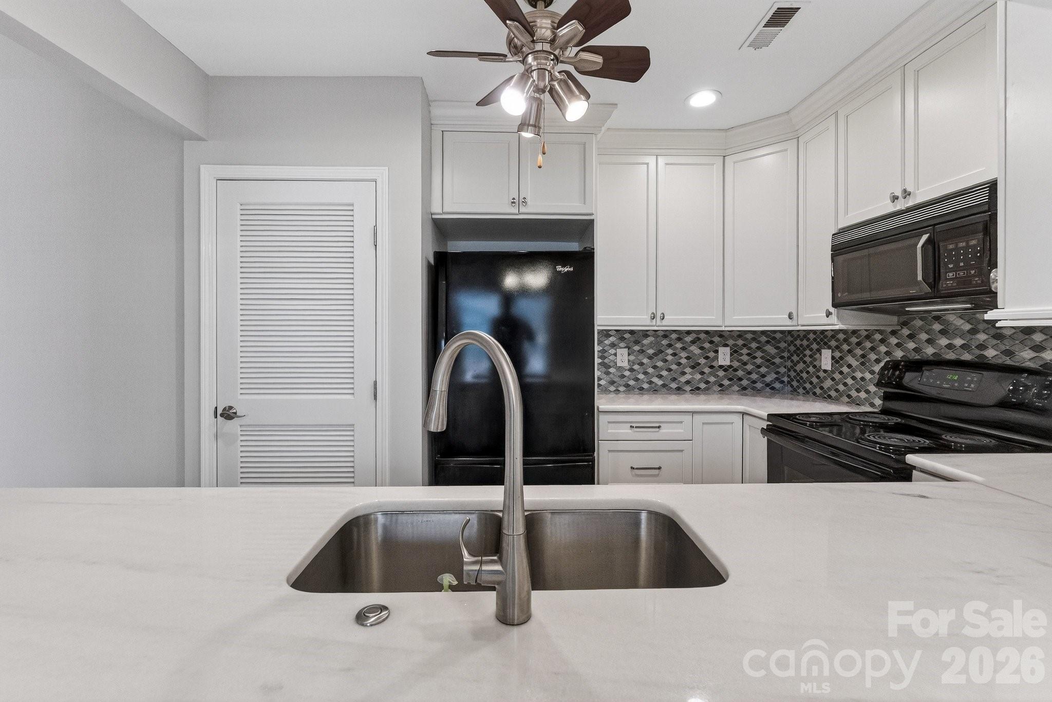 19819 Henderson Road, Unit J Cornelius, NC 28031 - Photo 12 of 34