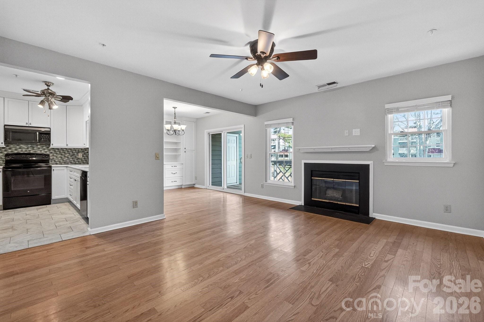 19819 Henderson Road, Unit J Cornelius, NC 28031 - Photo 3 of 34