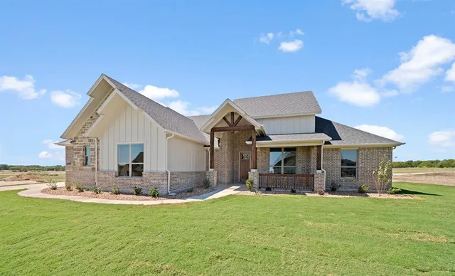 $539,500 | 431 Paradise Ridge Drive, Waxahachie, TX 75167