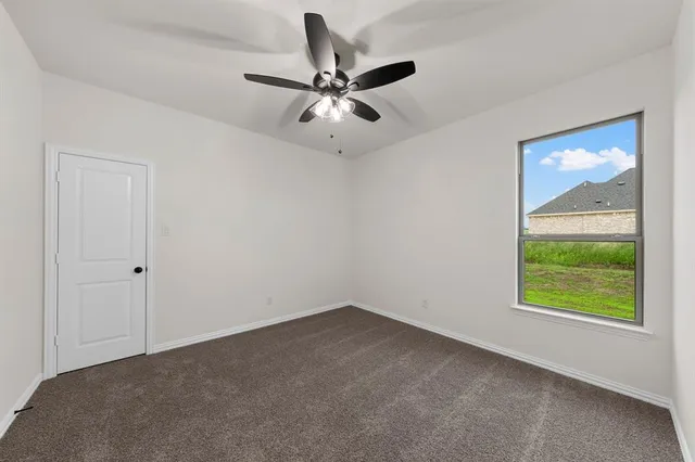 $539,500 | 431 Paradise Ridge Drive, Waxahachie, TX 75167