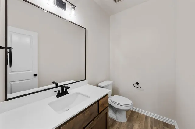 $539,500 | 431 Paradise Ridge Drive, Waxahachie, TX 75167