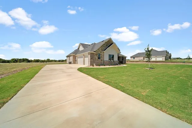 $539,500 | 431 Paradise Ridge Drive, Waxahachie, TX 75167