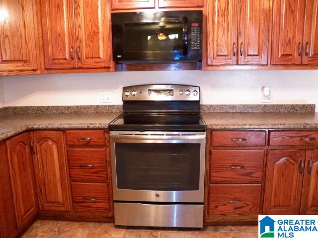 1129 Alexandria Road Weaver, AL 36277 - Photo 8 of 33