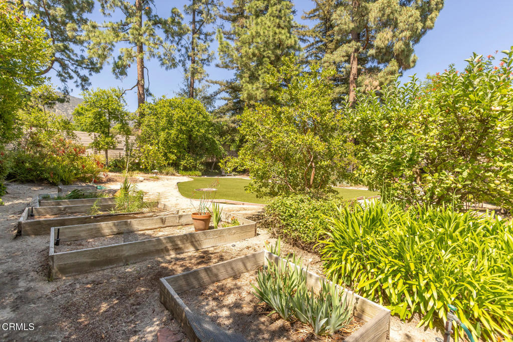 5029 Princess Anne Road La Canada Flintridge, CA 91011 - Photo 46 of 46 a view of yard with green space