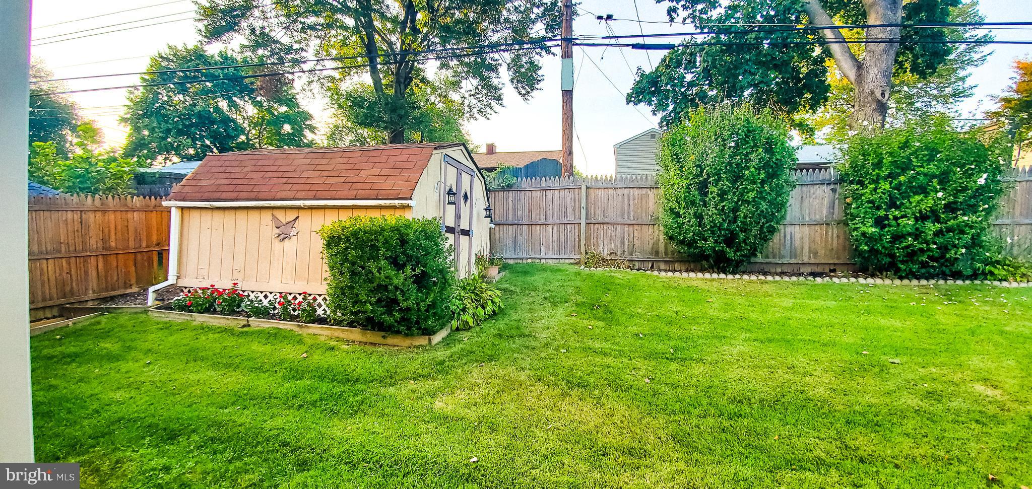 Back Yard view from Kitchen Sliding Door