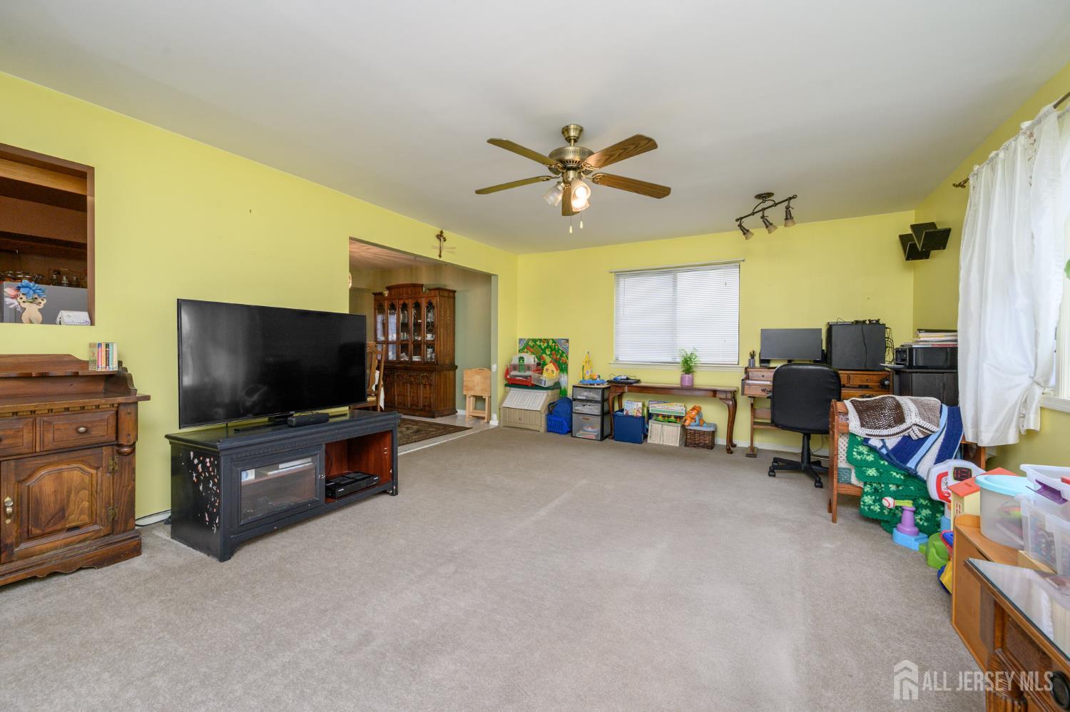 20 Snowdrift Lane Howell, NJ 07731 - Photo 17 of 35