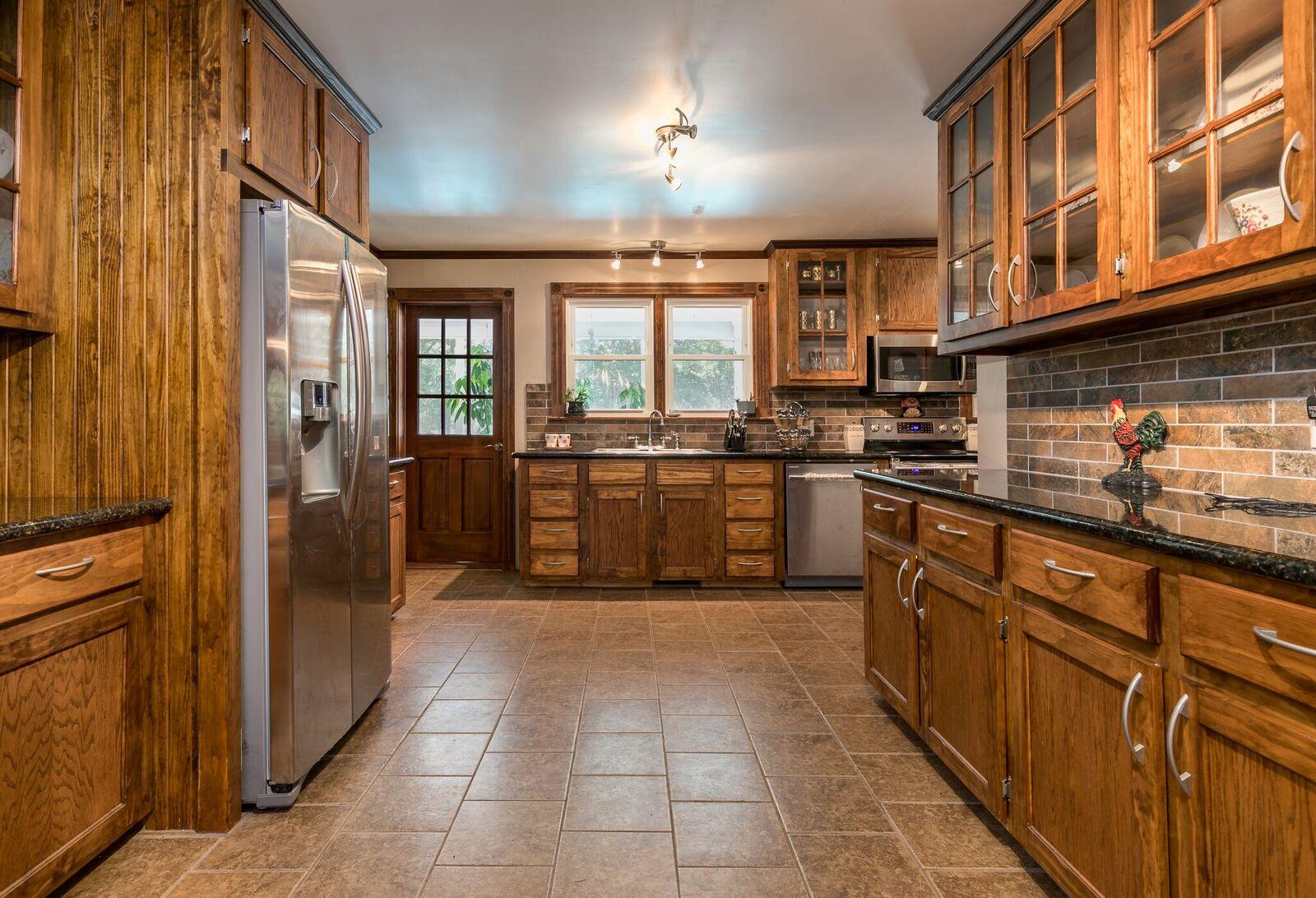 593 Myers Road Summerville, SC 29486 - Photo 9 of 43 20--FULL