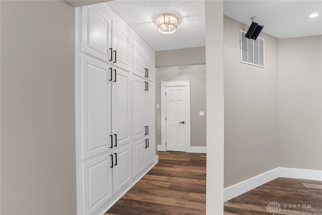 11585 Hall Road Laura, OH 45337 - Photo 20 of 99 Gallery Image 20