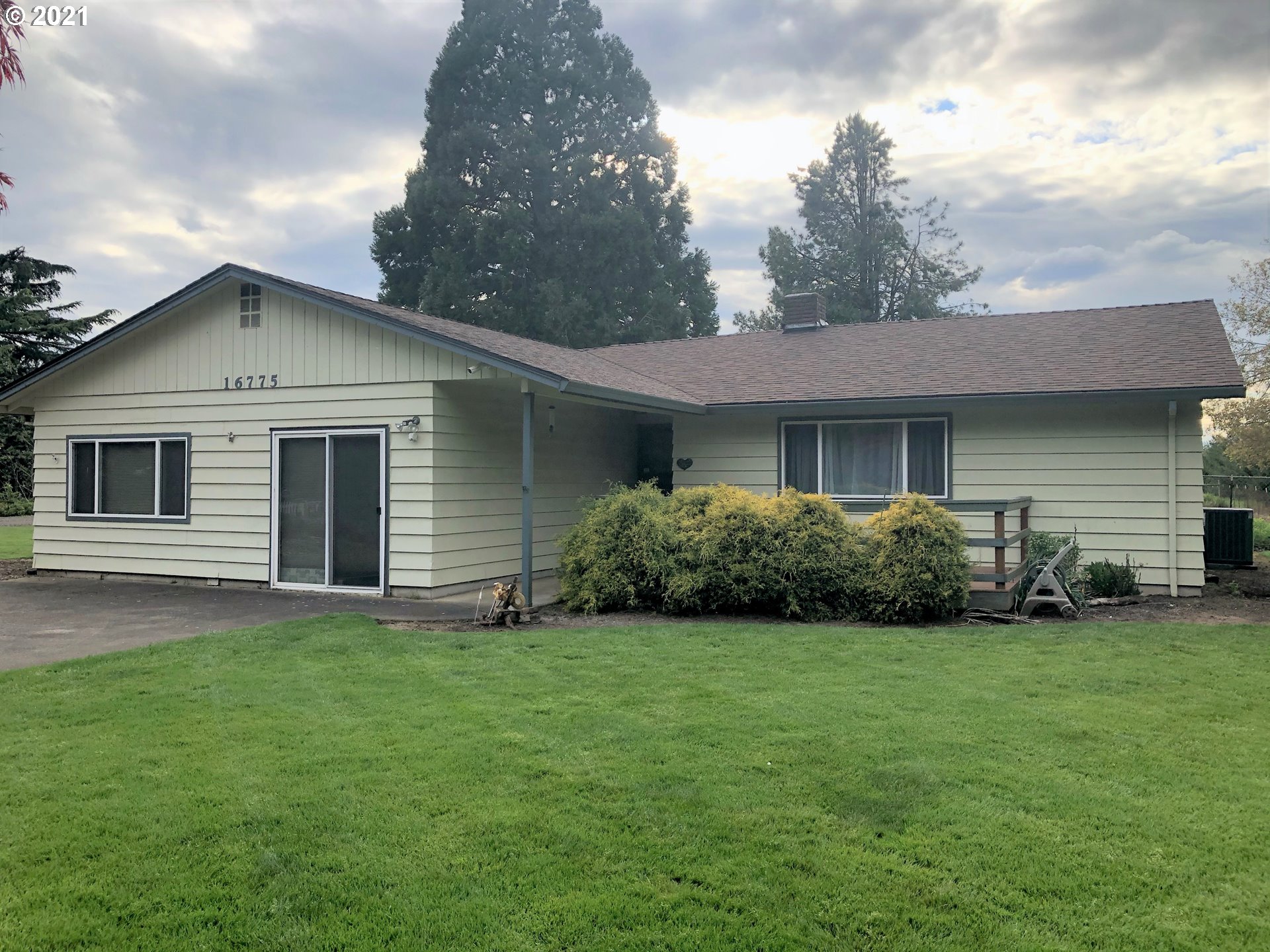 16775 Butteville Road Northeast Woodburn, OR 97071 - Photo 1 of 24 Gallery Image 1