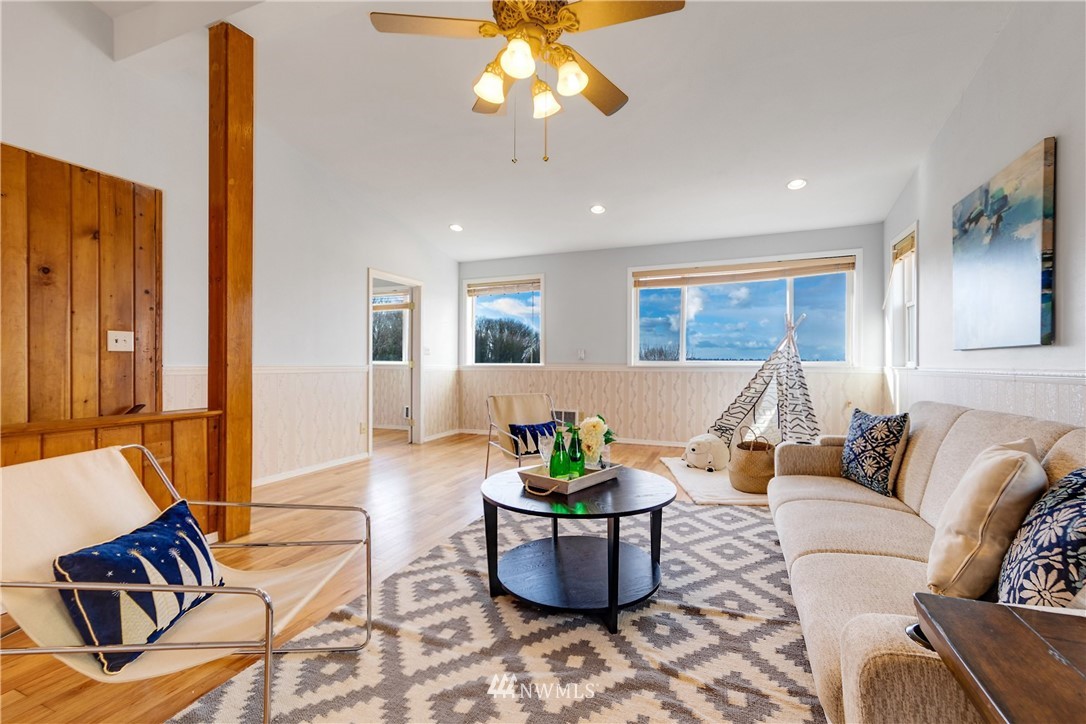 1433 South Hinds Street Seattle, WA 98144 - Photo 19 of 40 a living room with furniture and wooden floor