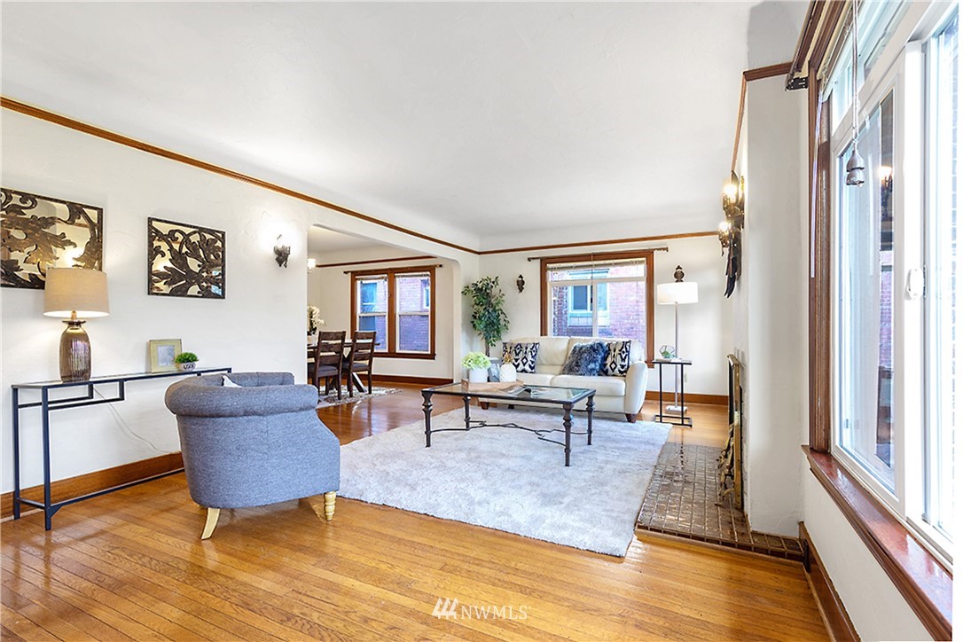 1433 South Hinds Street Seattle, WA 98144 - Photo 4 of 40 a living room with furniture and a large window